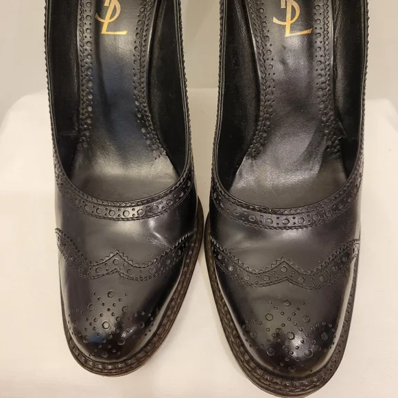 Yves Saint Laurent Black Leather Wingtip Pumps Size 40.5/ 10 - Picture 6 of 11